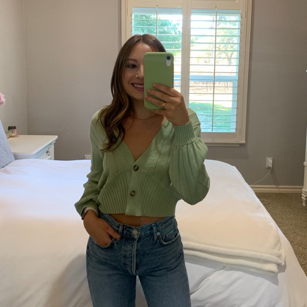 Beginning Boutique Green Ribbed Cardigan Sweater